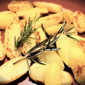 Pieczone ziemniaki z ziołami – zdjęcie poglądowe