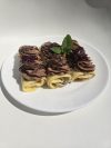 Naleśniki z powidłami śliwkowymi, śmietaną czekoladową i nutellą 3szt