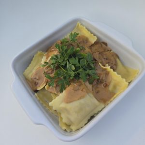Ravioli z grzybami i sosem grzybowym 15szt.
