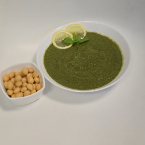 Krem ze szpinaku, pieczonej cukinii , avokado i nutą karmelizowanej cytryny