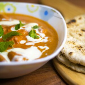 Kurczak w kremowym sosie curry — zdjęcie poglądowe