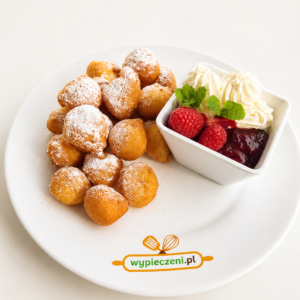 Pączkowe Chmurki z Mascarpone z toffi i bitą śmietaną