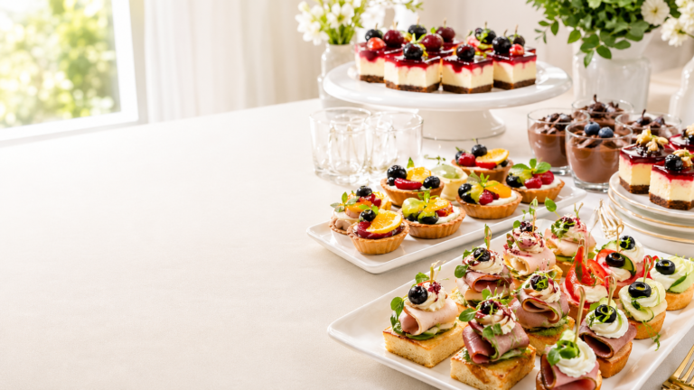 Elegancki catering mobilny Wypieczeni.pl na uroczystości i wydarzenia